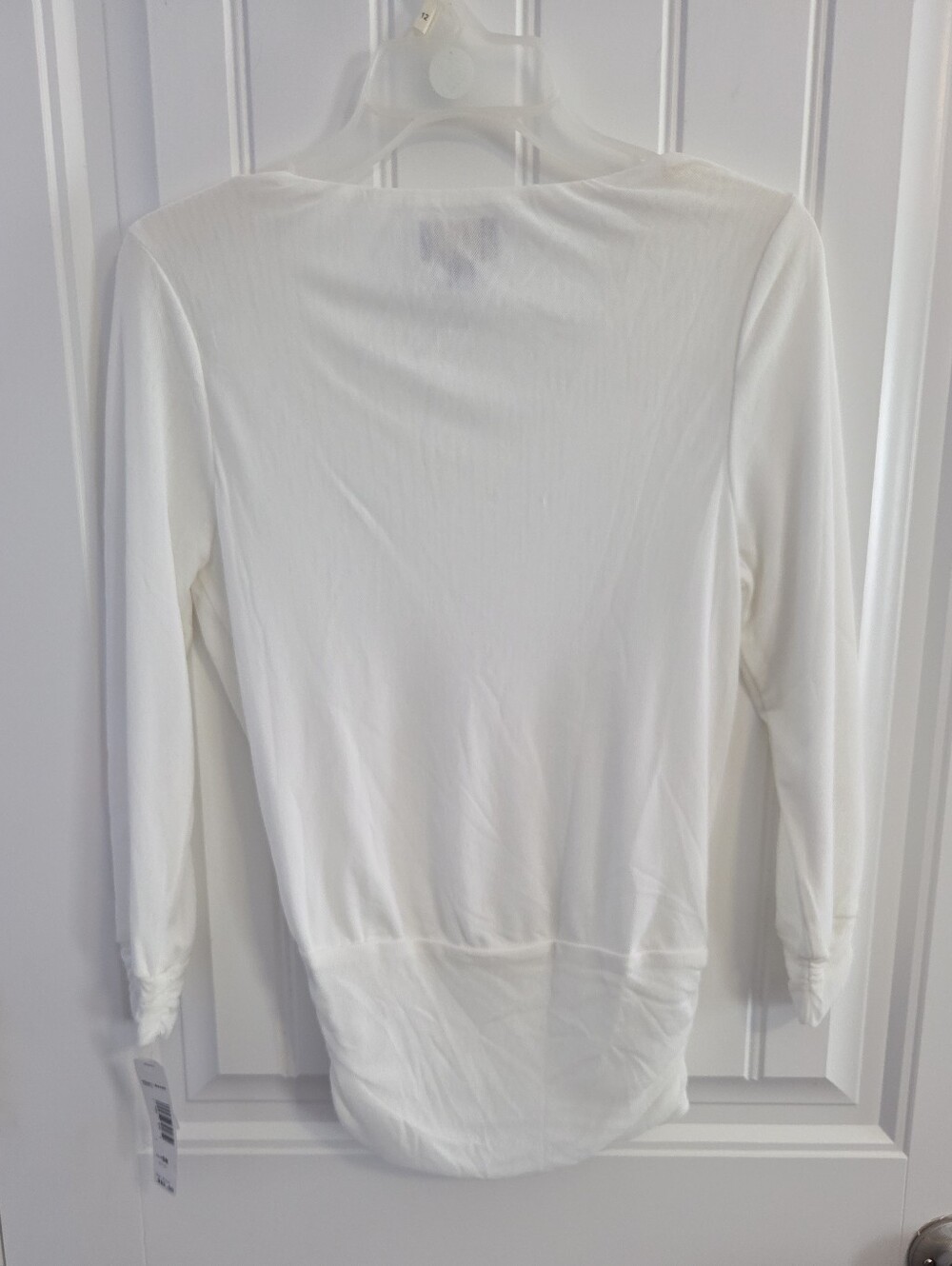 NWT Pendleton Womens SP Ivory Blouse Top Ruched Waist & Wrist Cuffs V Neck Nylon - Picture 2 of 7